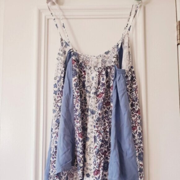 Garage Paisley Flowy Bohemian Top- New without tags- Xs (fits S-M too) - Picture 4 of 8